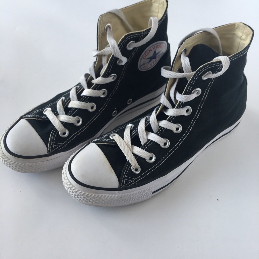 Converse Hi Top All Star Chuck Taylor Black/White